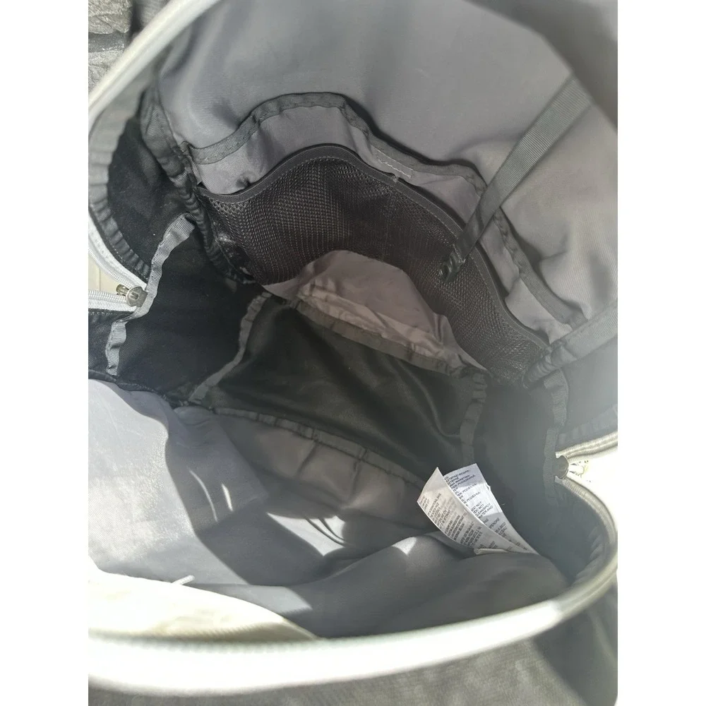 The North Face Recon Squash Youth Backpack Bookbag Hiking Daypack Black School